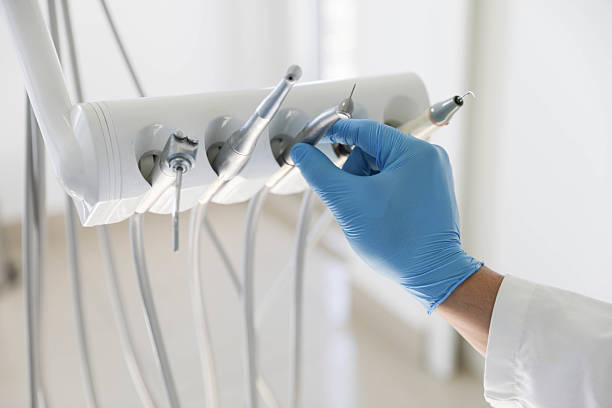 Professional Emergency Dentist technician working in Huntington, VA